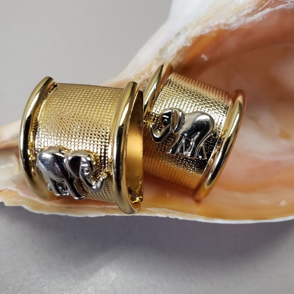 Silver-Gold Tone Elephant Clip Earrings .75" - Picture 4 of 8